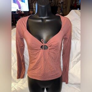 Wilfred Key Hole Long Sleeve Top